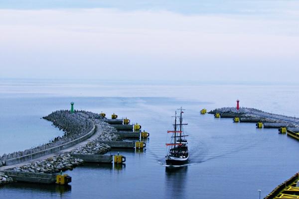 2024年属龙本命年从什么时候开始算起，龙年开始是立春还是大年初一