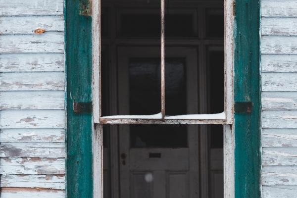 97年属牛明年是逢九年吗，运势如何