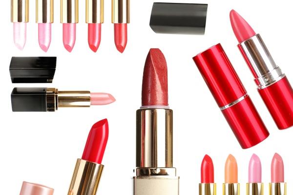 &quot;纵横恋爱舞台!揭秘四大生肖女的倒贴魔力,让你不再孤单!&quot;