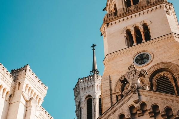 &quot;魅力炸裂!四大生肖女带你探索暧昧高手的神秘魔力!&quot;