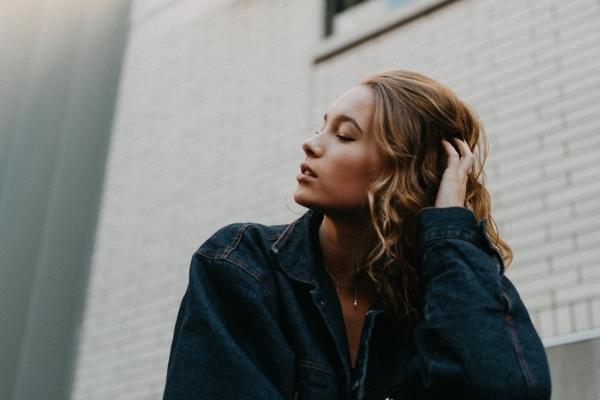 1977年属蛇人45岁到49岁运程，77年蛇最近几年运势如何