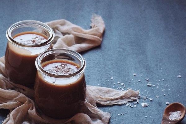 本命年谁给买红色的衣物 本命年穿什么红