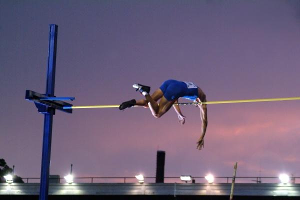 羊男配马女婚姻状况 羊马要小心烂桃花 羊男配马女婚姻状况 羊马要小心烂桃花