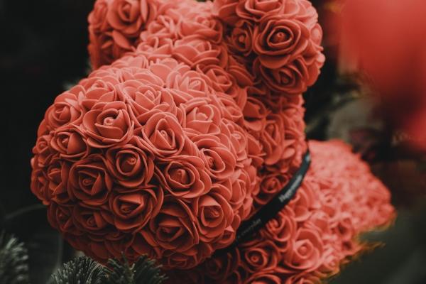 76年属龙人2024年幸运颜色与数字，怎样催旺运势