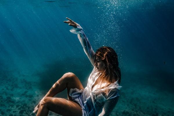 麦玲玲属羊人2024年全年运势运程详解