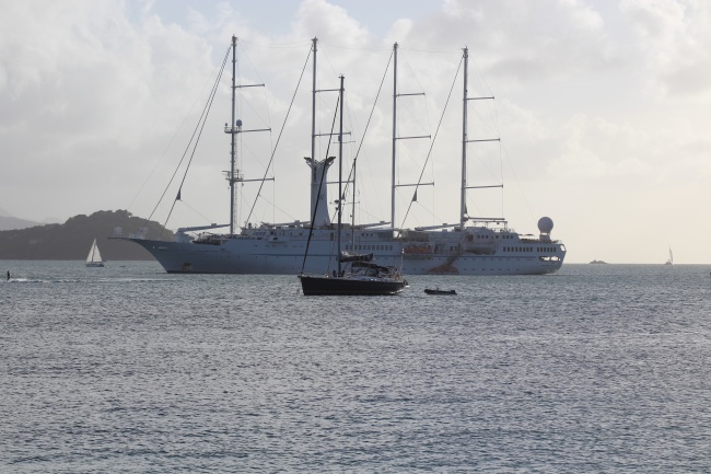 属龙男性本命年送什么礼物好 属龙男有什么吉祥物