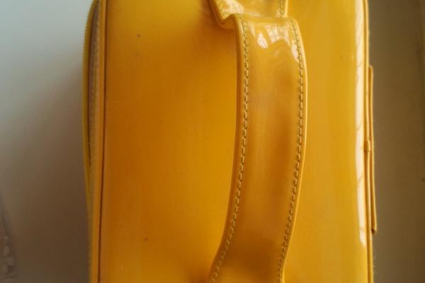 属马女孩子和属牛男孩子合不合 属马女与属牛男孩子婚姻