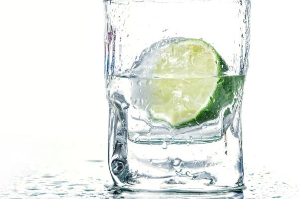 海中金命的女人适合的行业