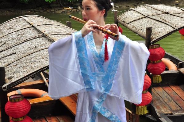 内心却洞察一切生肖