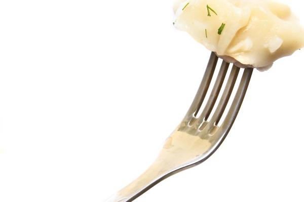 属兔的聪明还是属蛇的聪明 属兔的聪明还是属蛇的聪明