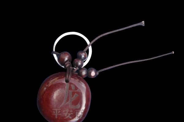 77年蛇的正缘桃花是谁