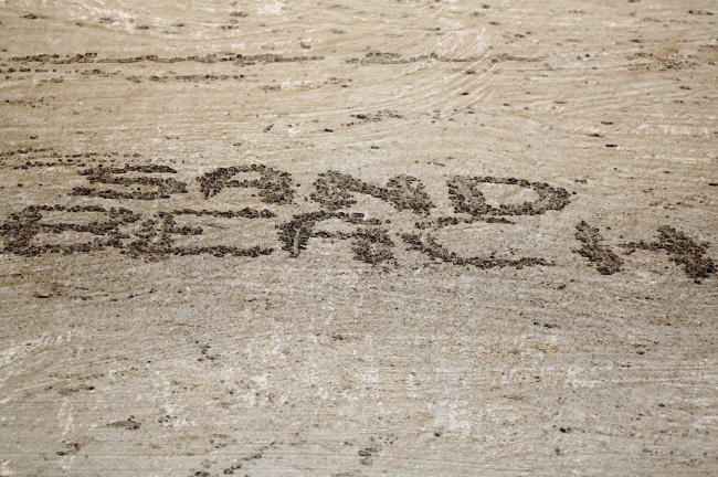 梦见在水中玩啥意思 梦见在水中玩啥意思