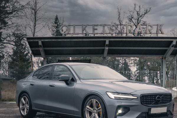 梦到了手被抓怎么回事