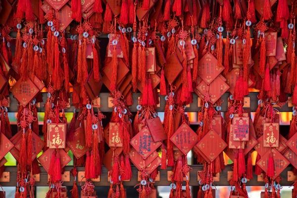 梦到了朋友坠崖是什么意思 梦到了朋友坠崖是什么意思