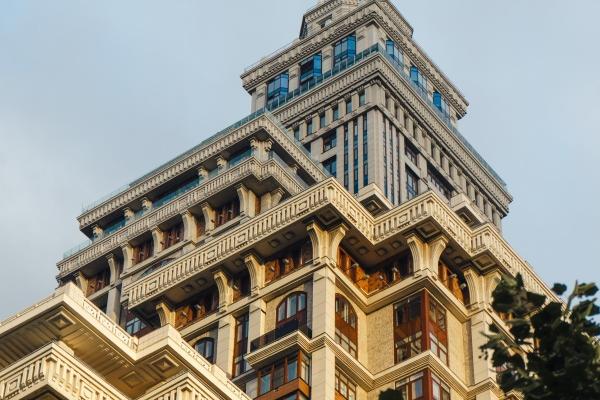 梦到洁净庭院的深层命理启示