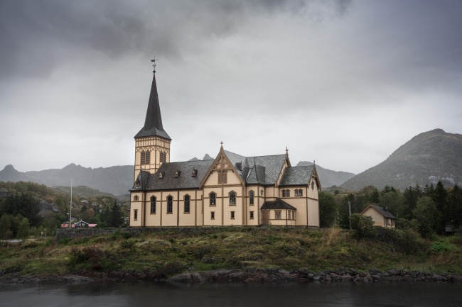 96年鼠男婚姻在哪一年取得成功 96年鼠男婚姻在哪一年取得成功