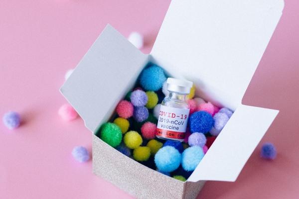 2026年阴历4月哪一天适合满月酒