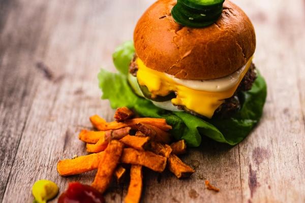 2026年属猪人贵人运怎样提升