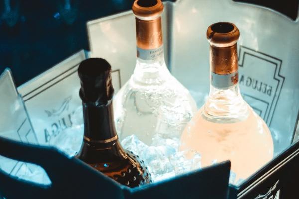 2026年谁最旺盛属鸡人，2026年属鸡女孩子贵人到底是谁