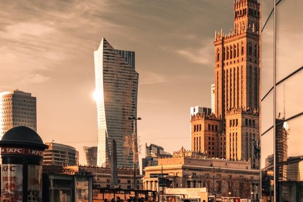 属马女又爱又恨的旧人到底是谁